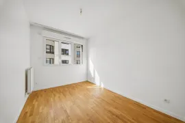Vente Appartement 4 pièces avec balcon - Suresnes