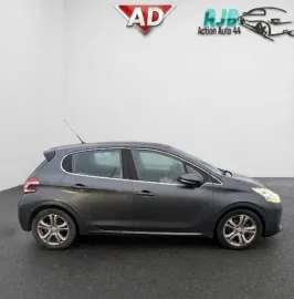 Voiture Peugeot 208 1.6 E-HDI 92ch - ALLURE