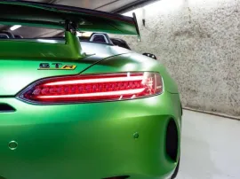Voiture Mercedes AMG GT R Roadster V8 4.0 585 - 1 of 750