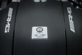 Voiture Mercedes AMG GT R Roadster V8 4.0 585 - 1 of 750