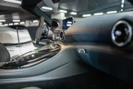 Voiture Mercedes AMG GT R Roadster V8 4.0 585 - 1 of 750