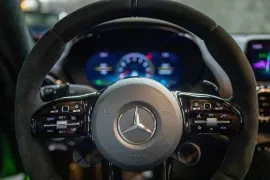 Voiture Mercedes AMG GT R Roadster V8 4.0 585 - 1 of 750