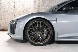 Voiture Audi R8 V10 Plus 5.2 FSI 550 Quattro S tronic 7