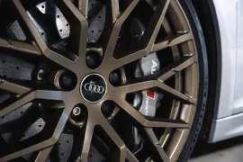 Voiture Audi R8 V10 Plus 5.2 FSI 550 Quattro S tronic 7