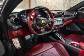 Voiture Ferrari Portofino 4.0 V8 600