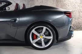 Voiture Ferrari Portofino 4.0 V8 600