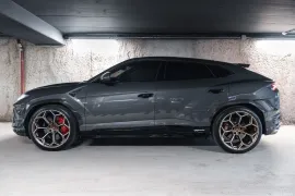 Voiture Lamborghini Urus Performante 60th Anniversary