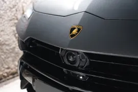 Voiture Lamborghini Urus Performante 60th Anniversary