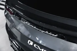 Voiture Lamborghini Urus Performante 60th Anniversary