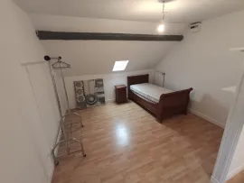 Location Maison meublée 3 chambres, cour et cave