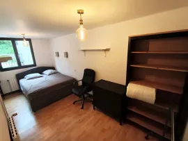 Location Maison meublée 3 chambres, cour et cave
