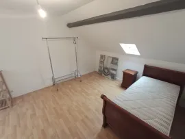 Location Maison meublée 3 chambres, cour et cave