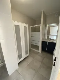 Location T2 / 42 m² / Pessac / Nu