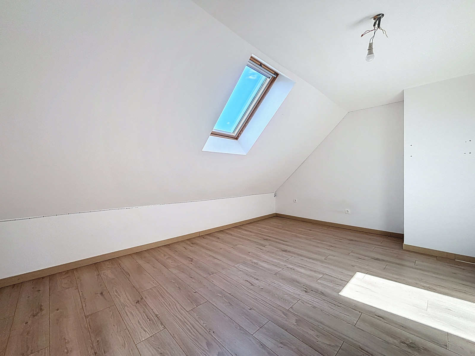Vente CENTRE-VILLE DE SAINT-LÔ, Appartement triplex, 4 chambres