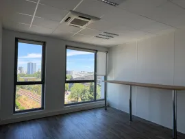 Location Location Bureaux Nantes 44200