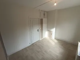 Location Amiénoise 2 chambres, cour et cave