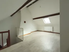 Location Amiénoise 2 chambres, cour et cave