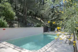 Vente À vendre – Hôtel-Restaurant de 15 chambres et 60 couverts dans le Vaucluse (84)