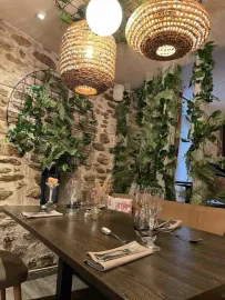 Vente À Vendre – Restaurant de 60 à 100 couverts à Uzerche – Corrèze (19)