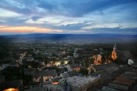 Vente À vendre – Hôtel-Restaurant de 13 chambres et 50 couverts dans le Luberon – Vauc