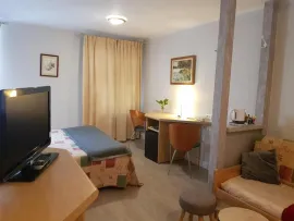 Vente À vendre - Hôtel-restaurant de 100 couverts et 15 chambres à Argentat-sur-Dordog
