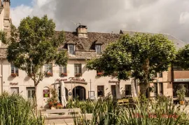 À vendre - Hôtel-restaurant de 100 couverts et 15 chambres à Argentat-sur-Dordog Argentat-sur-Dordogne