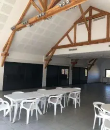 Vente À vendre - Centre de vacances et d'accueil de 51 hectares à Sainte-Marie-Lapanou