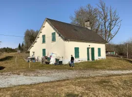 Vente À vendre - Centre de vacances et d'accueil de 51 hectares à Sainte-Marie-Lapanou