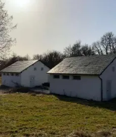 Vente À vendre - Centre de vacances et d'accueil de 51 hectares à Sainte-Marie-Lapanou