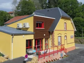 À Vendre – Hôtel-Restaurant de 9 chambres et 70 couverts à Apremont – Ardennes ( Apremont
