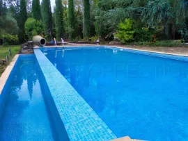 Vente CENTRE VAR VILLA 350 M² sur 1.6HA