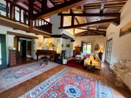 Vente CENTRE VAR VILLA 350 M² sur 1.6HA