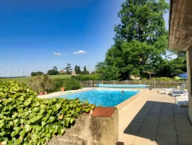 Vente GERS DOMAINE XVIIIème GITES 1,8HA