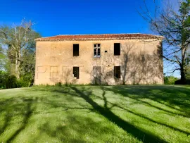 Vente GERS DOMAINE XVIIIème GITES 1,8HA