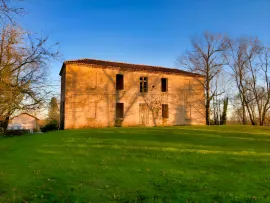 Vente GERS DOMAINE XVIIIème GITES 1,8HA