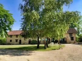 Vente GERS DOMAINE XVIIIème GITES 1,8HA