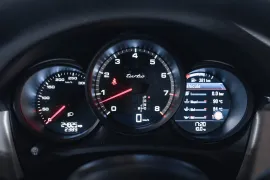 Voiture Porsche Macan (I.II) Turbo V6 2.9 440