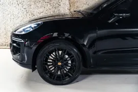 Voiture Porsche Macan (I.II) Turbo V6 2.9 440