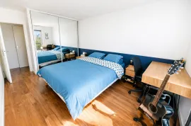 Vente Puteaux Bellini – 3 pièces traversant de 64 m², dernier étage, balcon, parking, cave, vue Tour Eiffel