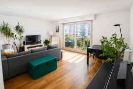 Vente Puteaux Bellini – 3 pièces traversant de 64 m², dernier étage, balcon, parking, cave, vue Tour Eiffel