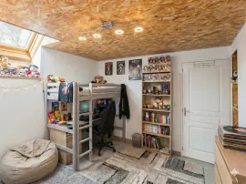Vente Jolie T4 attypique au centre du village