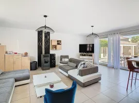 Vente Maison 4 chbres de 2016 avec piscine / garage