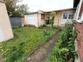 Vente Maison plain pied 2 chambres, garage et jardin