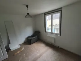 Vente Maison 3 chambres, cour, cave St-Maurice