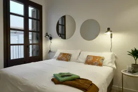 Location Carrer de Sant Pere Més Baix, Barcelona