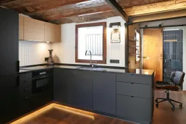Location Carrer de Sant Pau, Barcelona