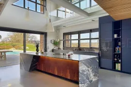 Vente GARD PROPRIETE CONTEMPORAINE 1.3 HA VUE DOMINANTE