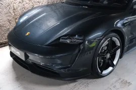 Voiture Porsche Taycan