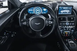 Voiture Aston Martin DB11 V12 5.2 608