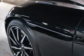 Voiture Aston Martin DB11 V12 5.2 608